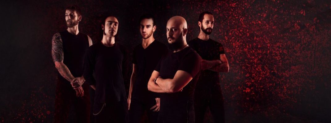 Entrevistamos a Enrico Schettino de HIDEOUS DIVINITY: “Uno no elige la música que toca, es la música la que lo encuentra a uno”