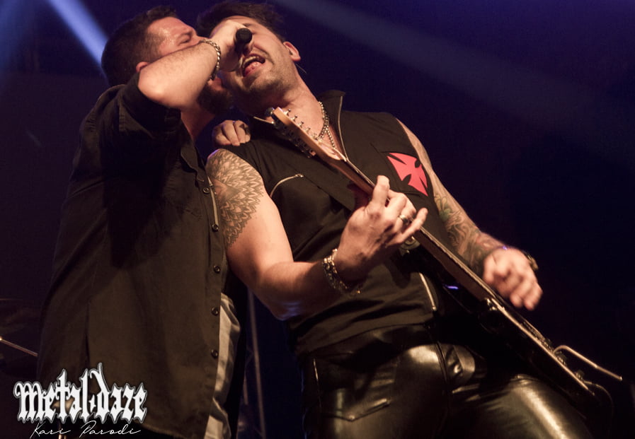 LÖRIHEN EN VIVO EN BUENOS AIRES: "La sangre hierve igual que ayer"