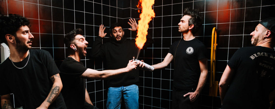 Entrevistamos a Sebastián Vazquez de MI ÚLTIMA SOLUCIÓN: “El espejo fragmentado nos dice que todo lo vivido lo llevamos con nosotros y nos hacen ser quienes somos”