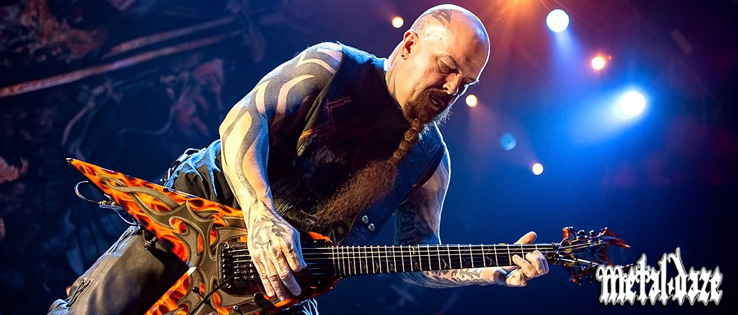 KERRY KING promete incendiar Flores