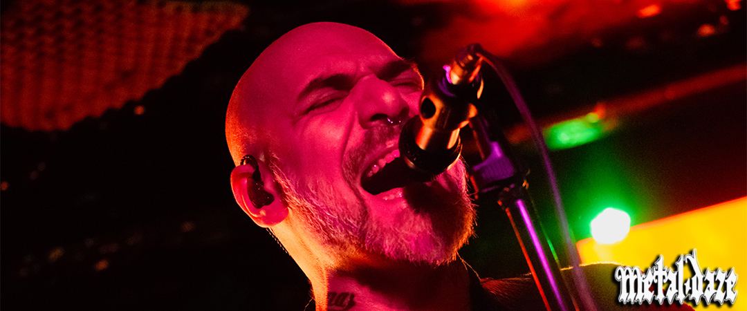 ARDE LA SANGRE en vivo en Comodoro Rivadavia: "Perseverancia, equilibrio y más sangre"