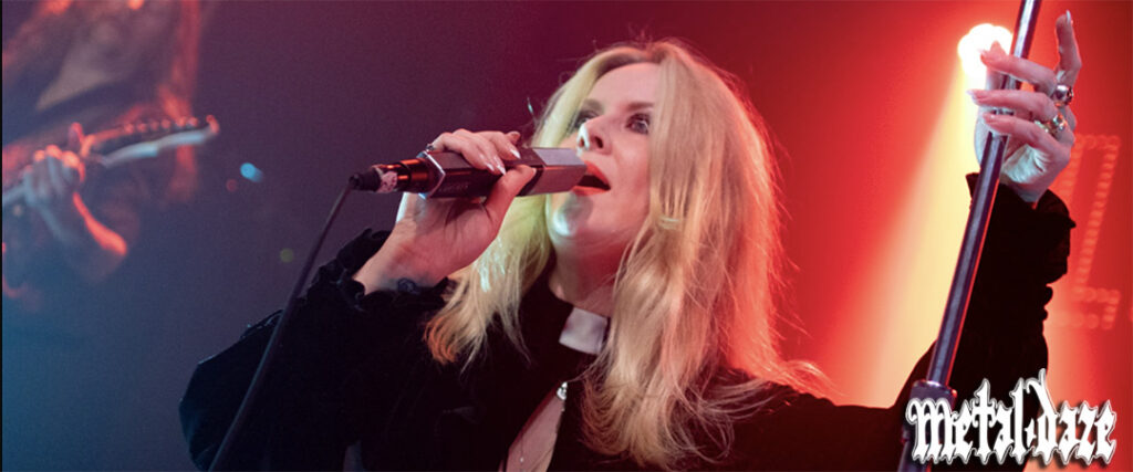 Esperando a LUCIFER: Postales de un mundo de horror