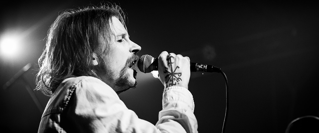 LIFELOVER en vivo en Argentina: "Lo que duele sigue doliendo"